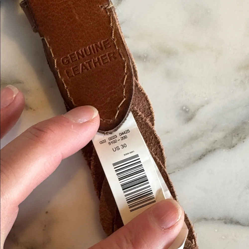 American Eagle Outfitters Woven Leather Belt size 30